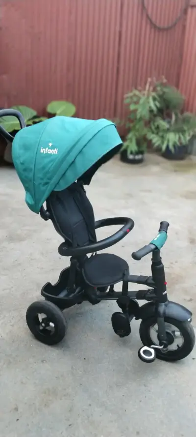 Triciclo Infanti verde con capota - miniatura 1