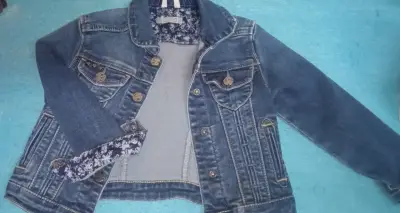 Chaqueta de mezclilla para niña - miniatura 3