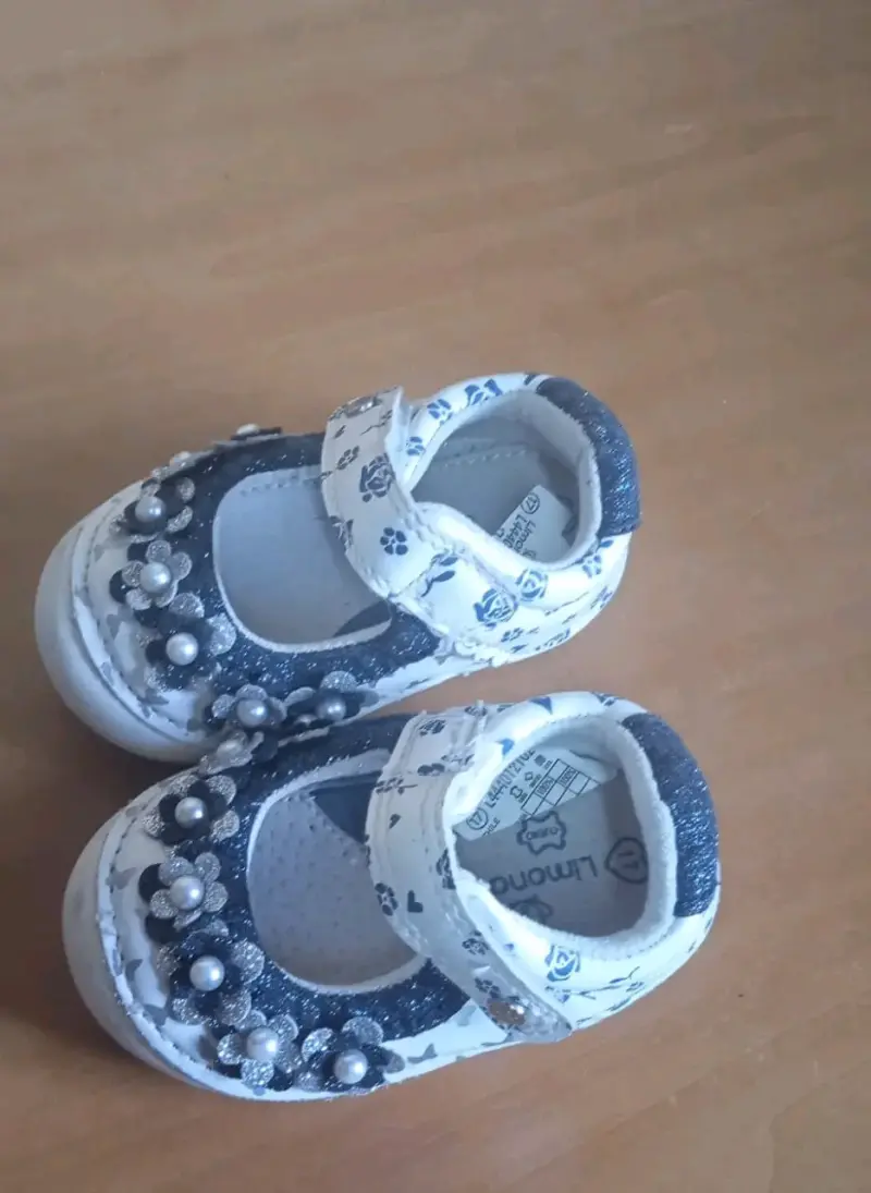 Zapatos de bebé decorados - 1