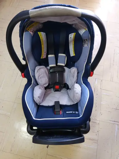 Silla de auto infantil Graco - miniatura 1