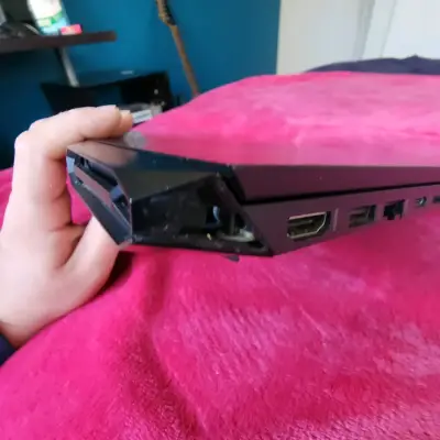 Laptop HP Pavilion negra - miniatura 4