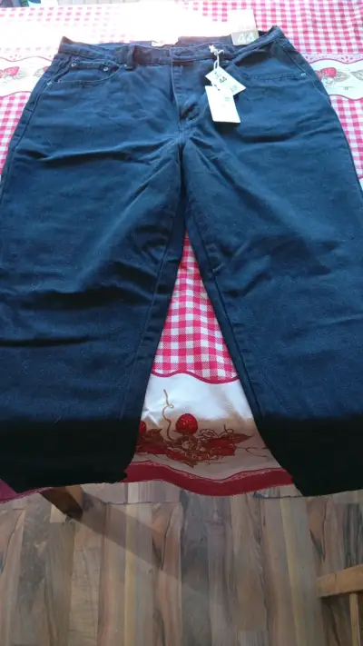 Pantalones negros talla 44 nuevos - miniatura 1