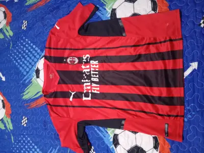 Camiseta fútbol AC Milan roja - miniatura 1
