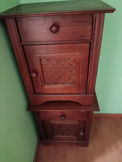 Velador de madera oscuro - miniatura 2