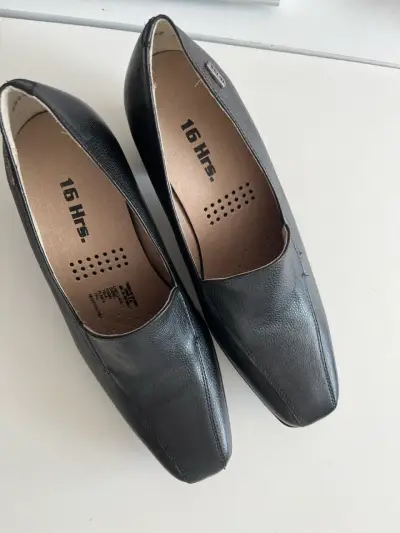 Zapatos negros cómodos 16 Hrs - miniatura 1