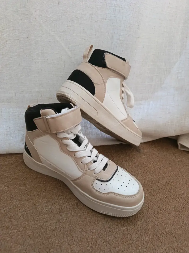 Zapatillas altas beige unisex N°35 Sybilla - 2