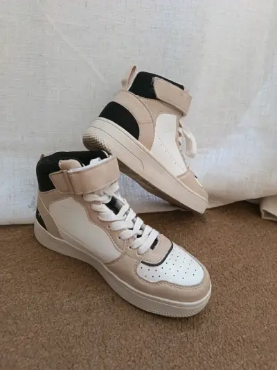 Zapatillas altas beige unisex N°35 Sybilla - miniatura 2
