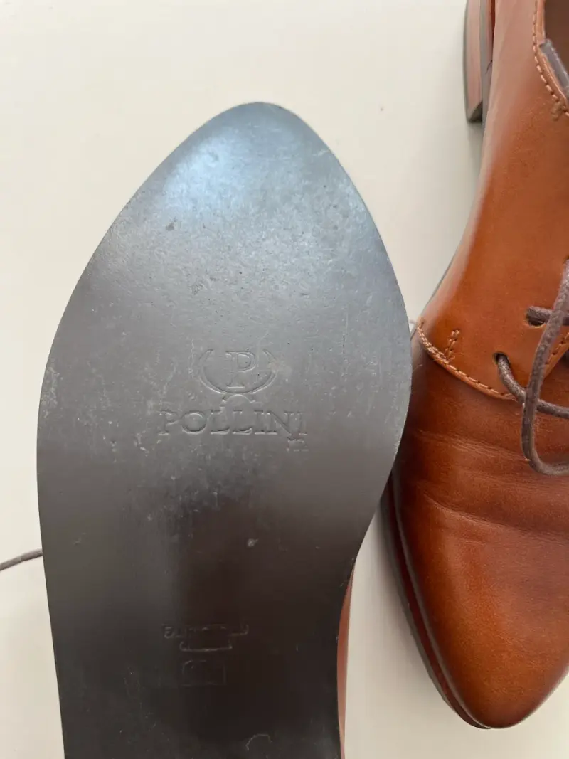 Zapatos Oxford de cuero café, marca Pollini - 3