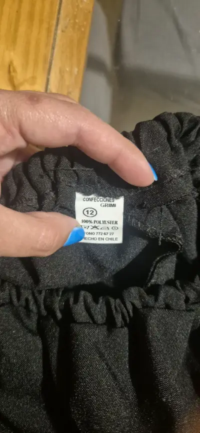 Falda negra con ribetes de colores - miniatura 4