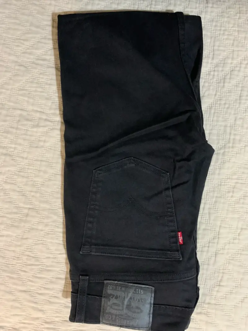 Jeans negros Levis 511 - 2