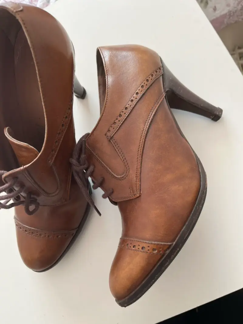 Zapatos de tacón marrón marca Mingo - 2