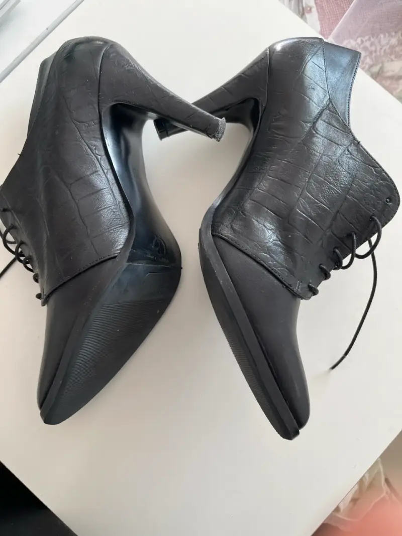 Zapatos de cuero Pollini negros - 3