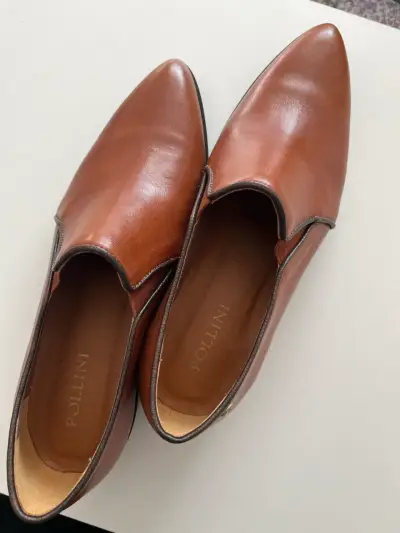 Zapatos de cuero marrón Pollini - miniatura 1