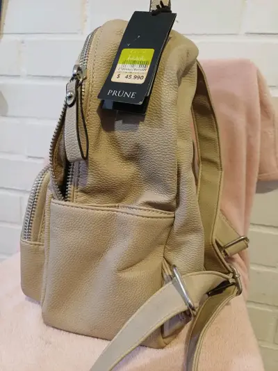 Mochila beige Prüne bordada - miniatura 2