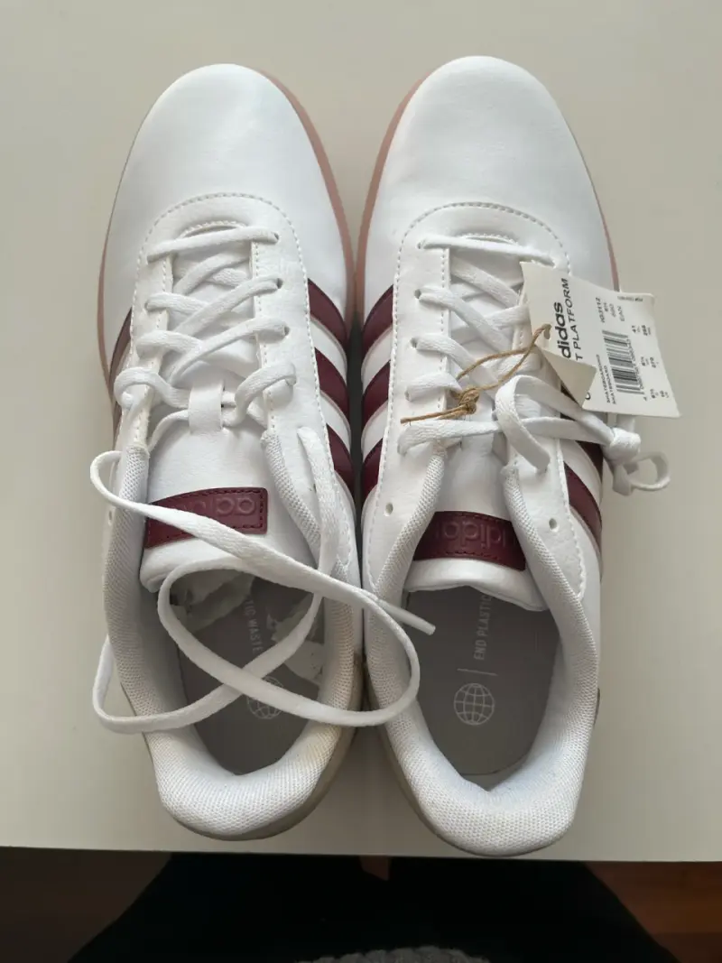 Zapatillas blancas Adidas nuevas - 1