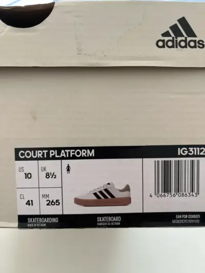 Zapatillas blancas Adidas nuevas - miniatura 4