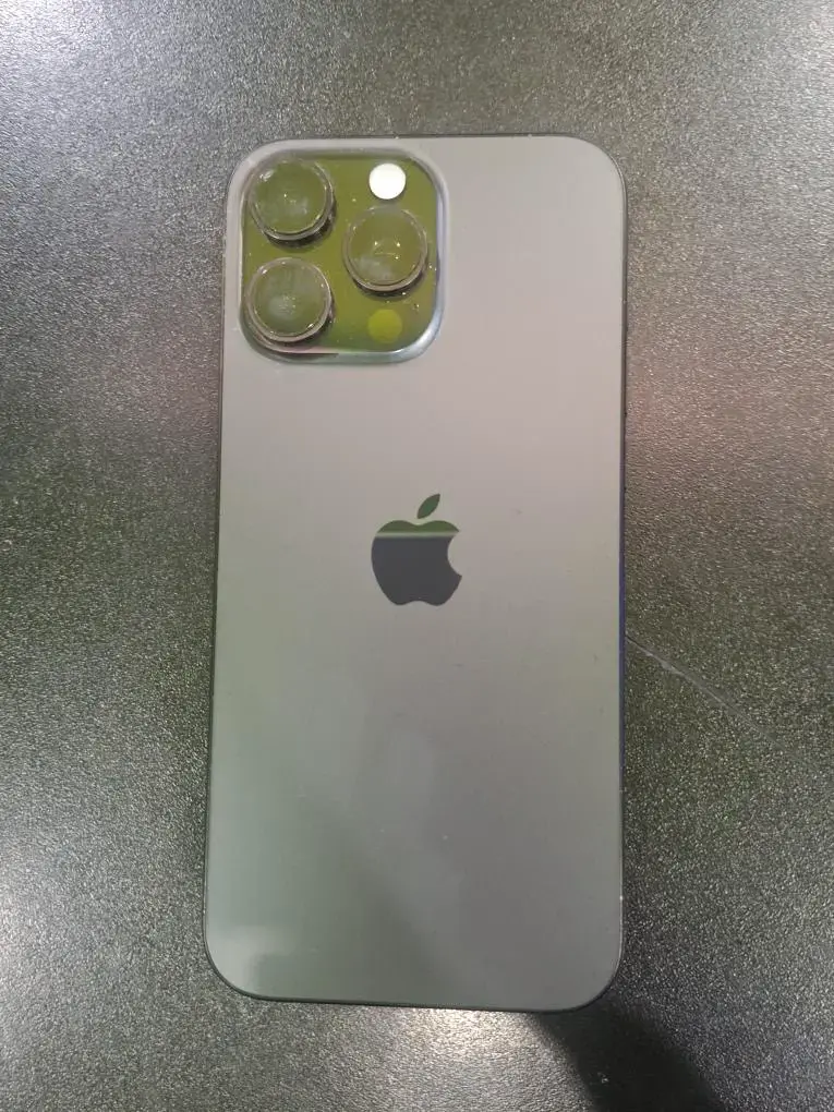 iPhone 16 pro Max 256 93% condición de batería