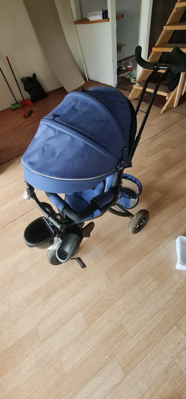 Triciclo para niños azul con toldo - 2