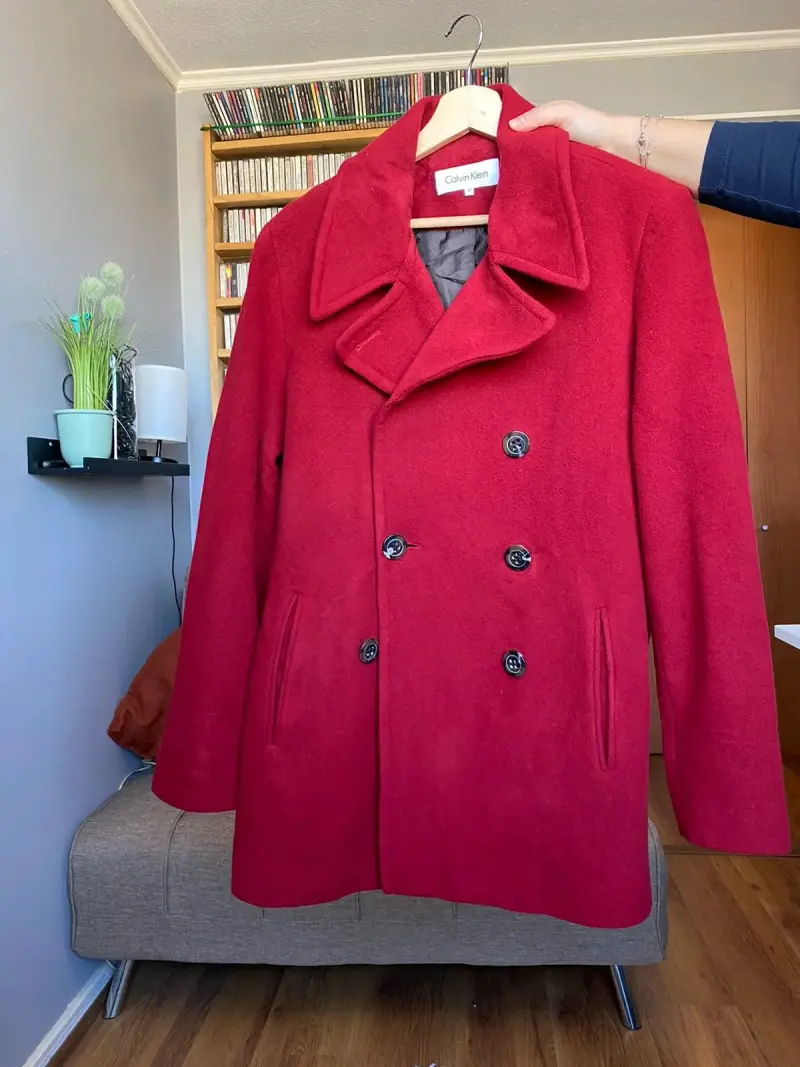 Abrigo rojo de mujer - 2