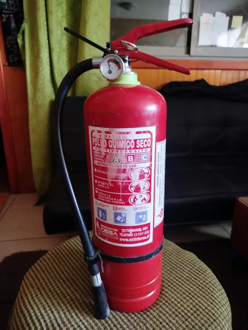 Extintor de polvo químico 4 kg - 3