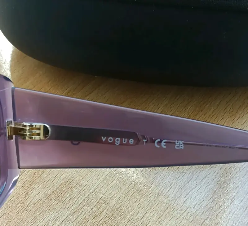 Lentes de sol Vogue violetas - 2