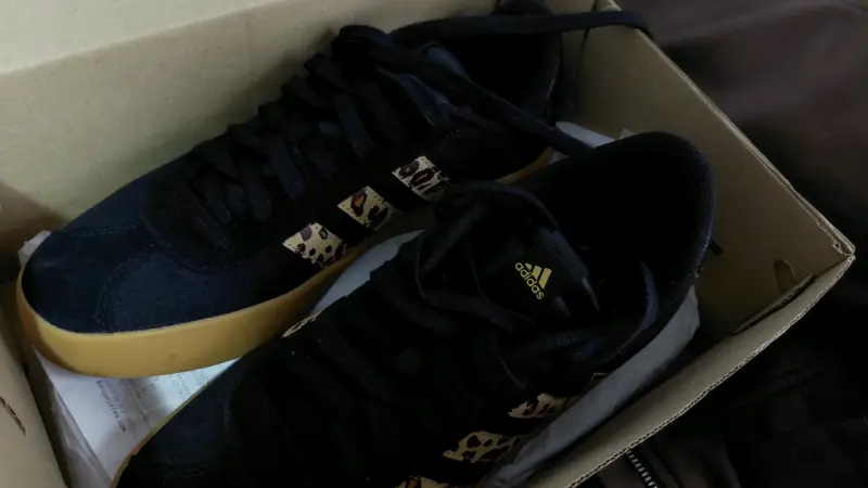 Zapatillas negras adidas - 2