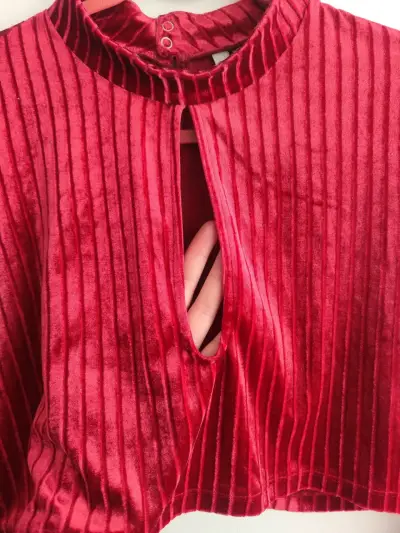 Polera corta plush H&M - miniatura 2