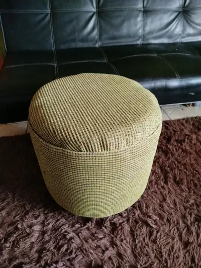 Puff beige tejido - miniatura 1
