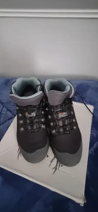 Botas de montaña negras - miniatura 1