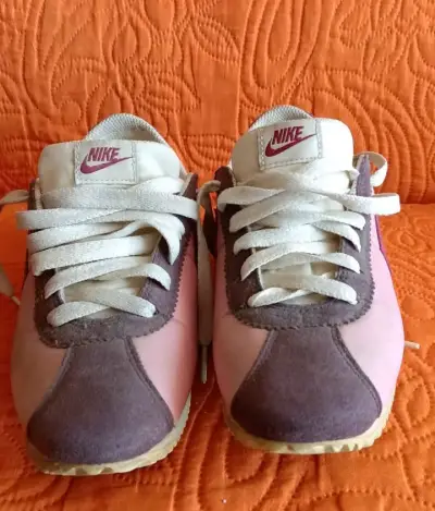Zapatillas deportivas rosa y morado - miniatura 4