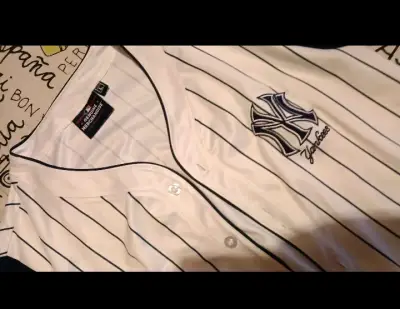 Polera de béisbol rayada - miniatura 3