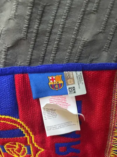 Bufanda FC Barcelona azul y roja - miniatura 2