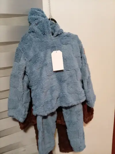 Pijamas de polar de la talla 2 ala 8 - miniatura 3