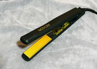 Plancha de pelo Revlon ondulante - miniatura 1