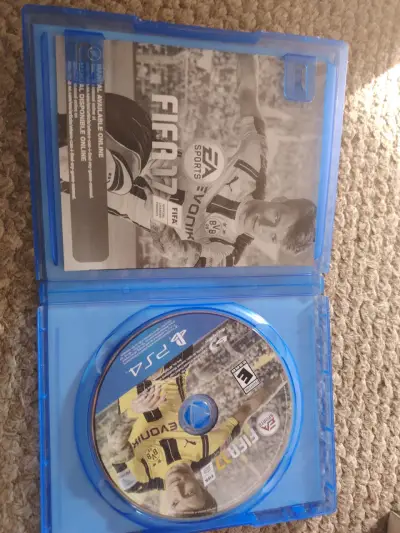 Juego PS4 FIFA 17 - miniatura 3