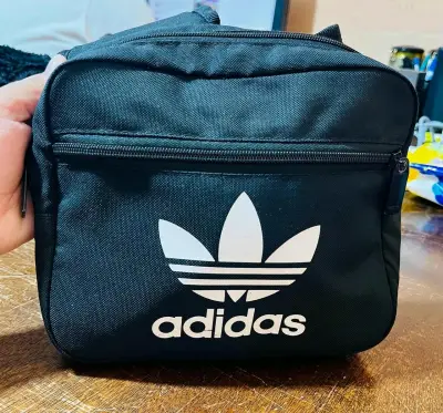 Bolso pequeño negro Adidas - miniatura 1