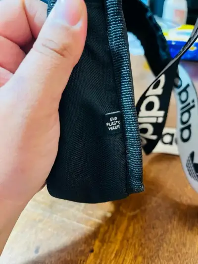 Bolso pequeño negro Adidas - miniatura 3