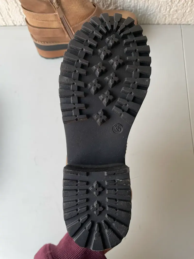 Botines marrones con hebillas - 3