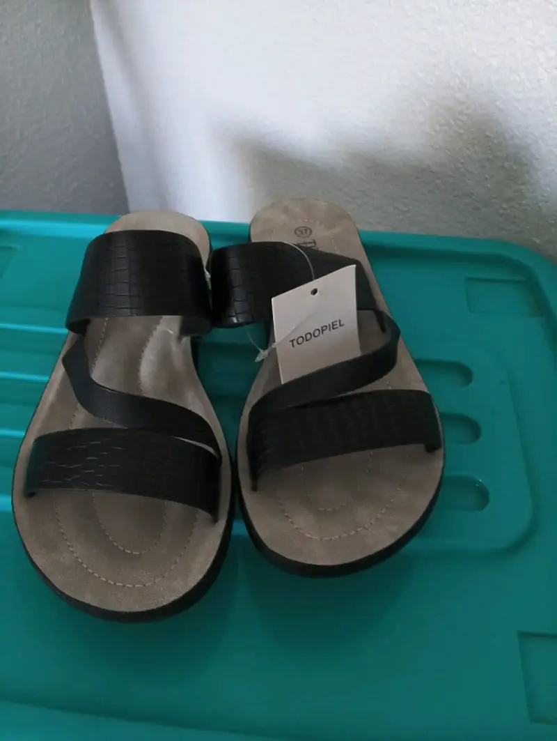 Sandalias negras Todopiel