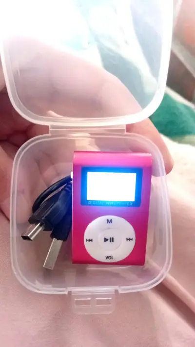 Teléfono y mp3 - miniatura 3