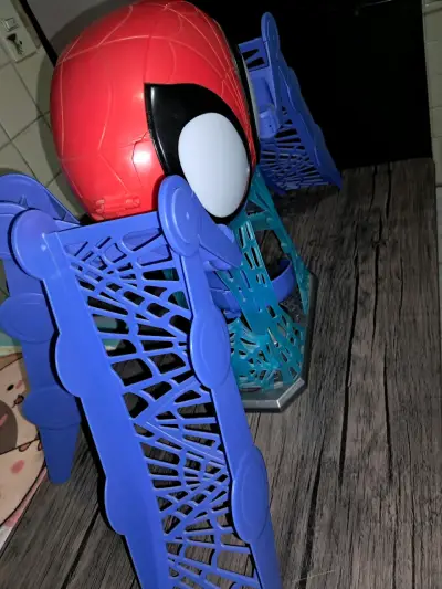Juguete Arácnido Interactivo spiderman - miniatura 3