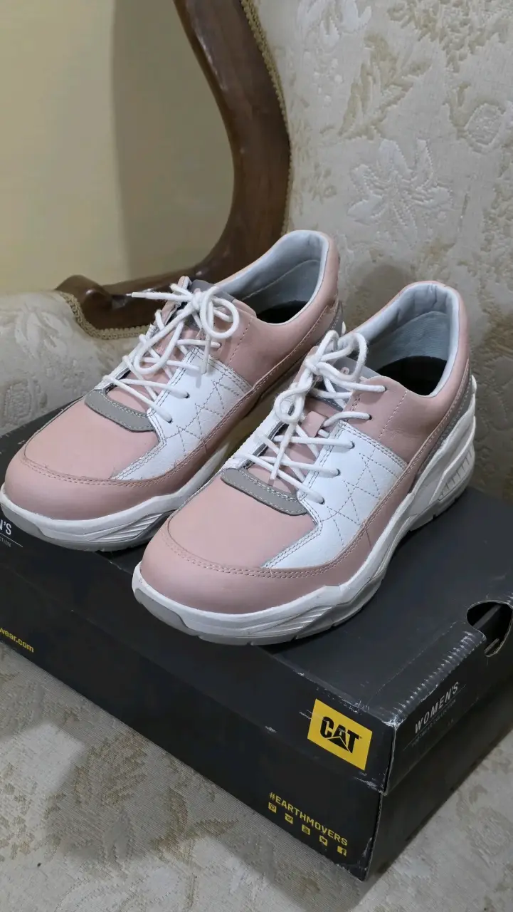 Zapatillas rosas CAT con caja - 2
