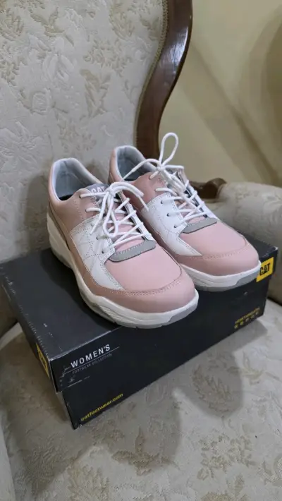 Zapatillas rosas CAT con caja - miniatura 4