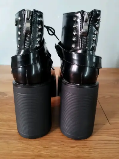 Botines negros con plataforma - miniatura 3