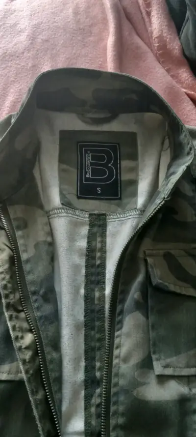 Chaqueta militar camuflaje verde - miniatura 2
