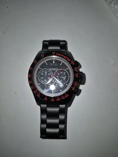Reloj cronógrafo Invicta negro - miniatura 1