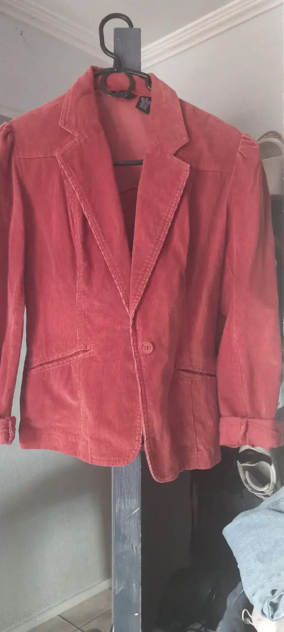 Blazer de pana rosado - 4