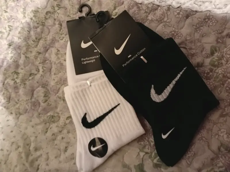 Calcetines Nike performance blanco y negro - 1