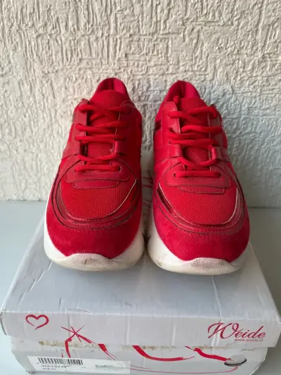 Zapatillas deportivas rojas - miniatura 2