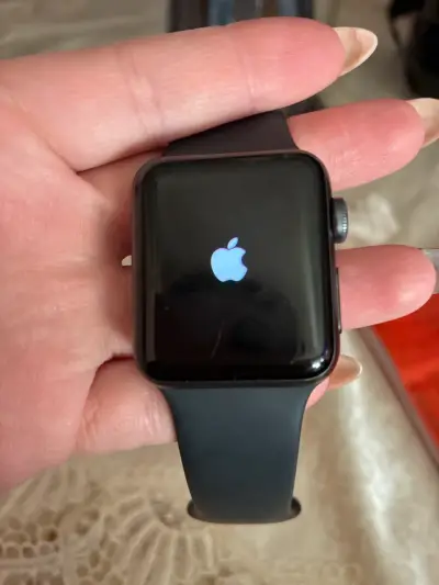 Apple Watch serie 3 38mm con cable de carga - miniatura 3